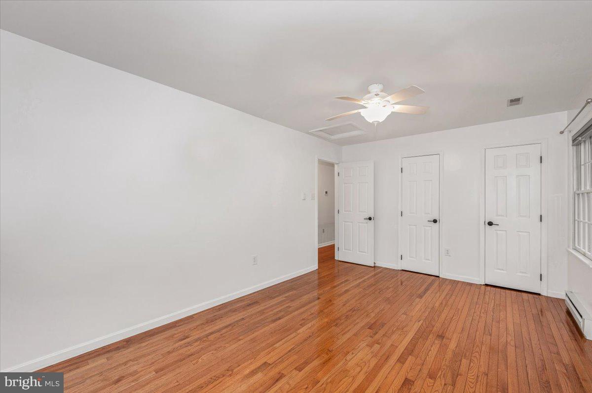 WHISPERING HILLS - Residential