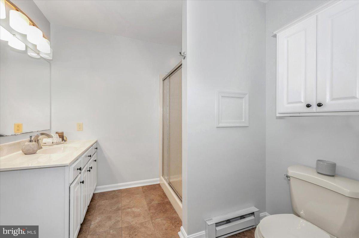 WHISPERING HILLS - Residential