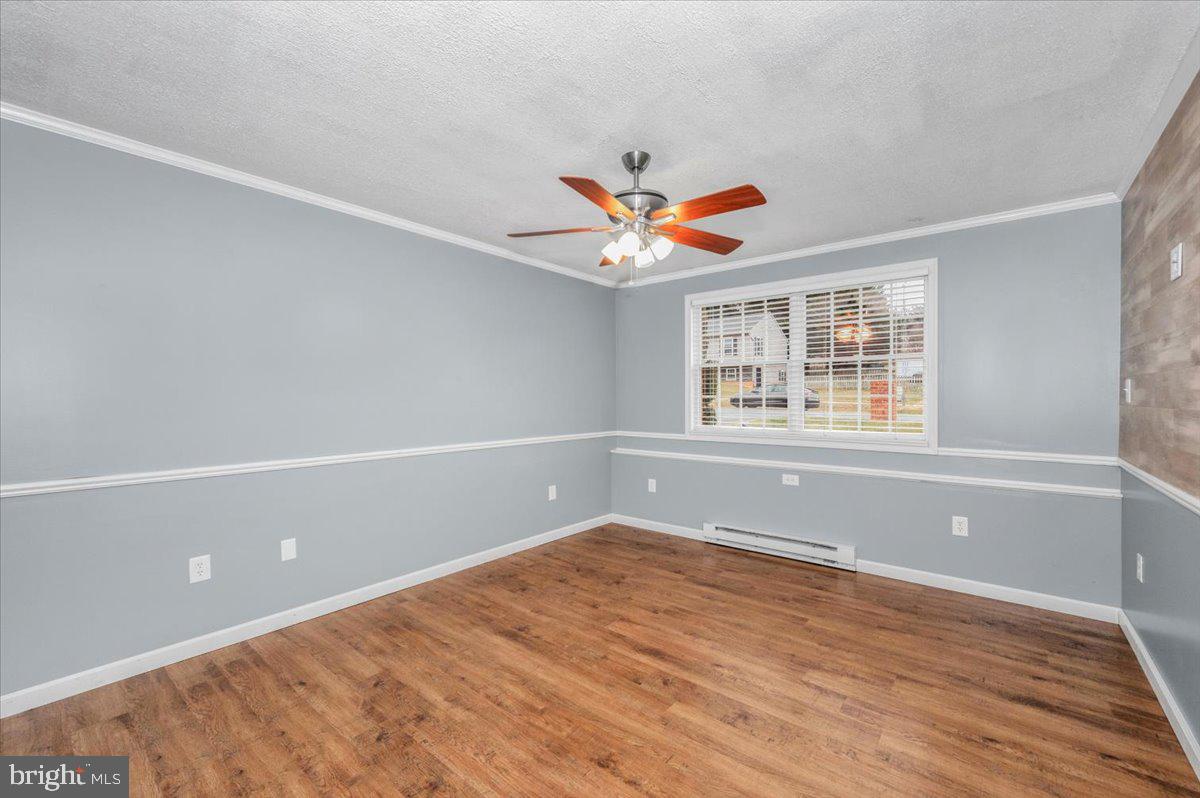 WHISPERING HILLS - Residential