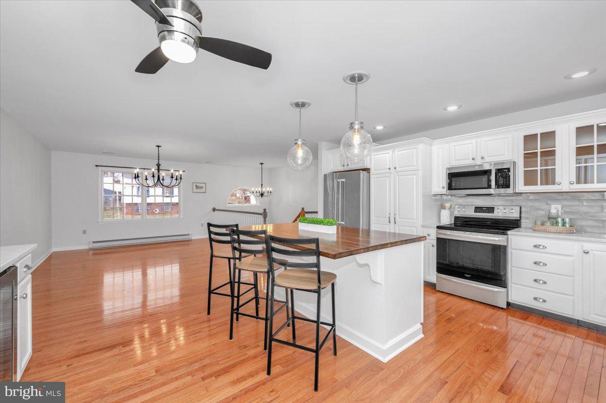 WHISPERING HILLS - Residential