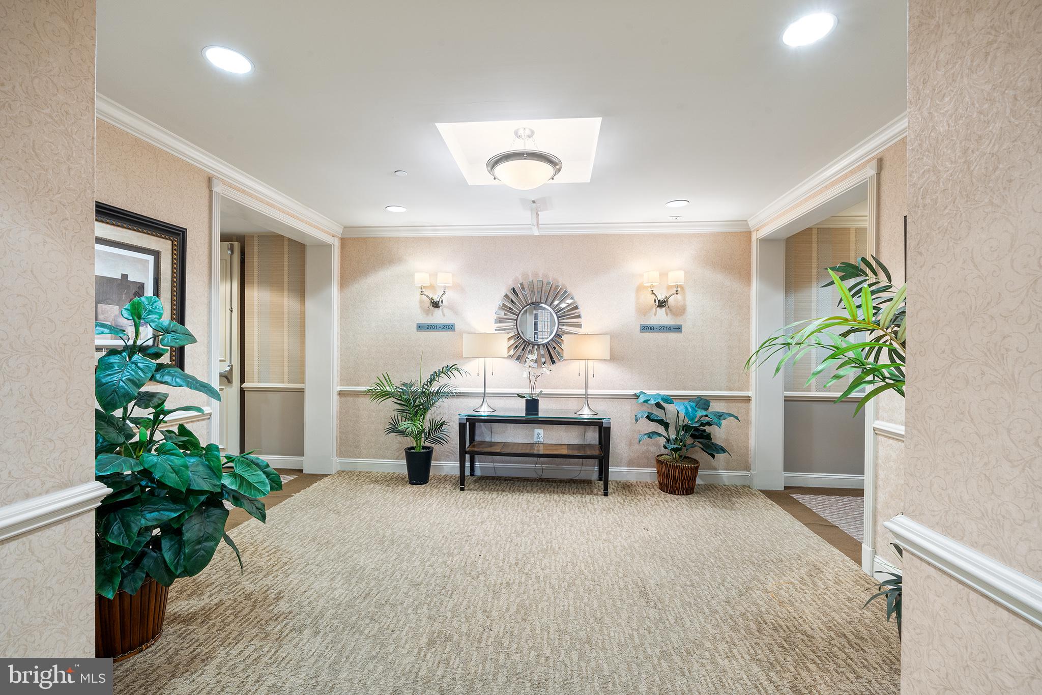 NAVAL SQUARE - Residential