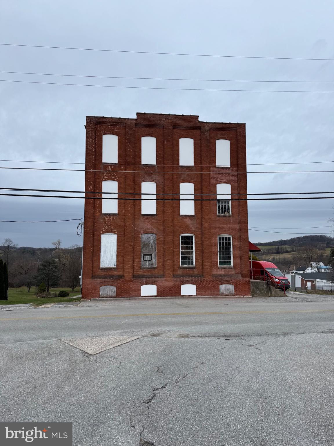 SEVEN VALLEYS - Commercial Sale