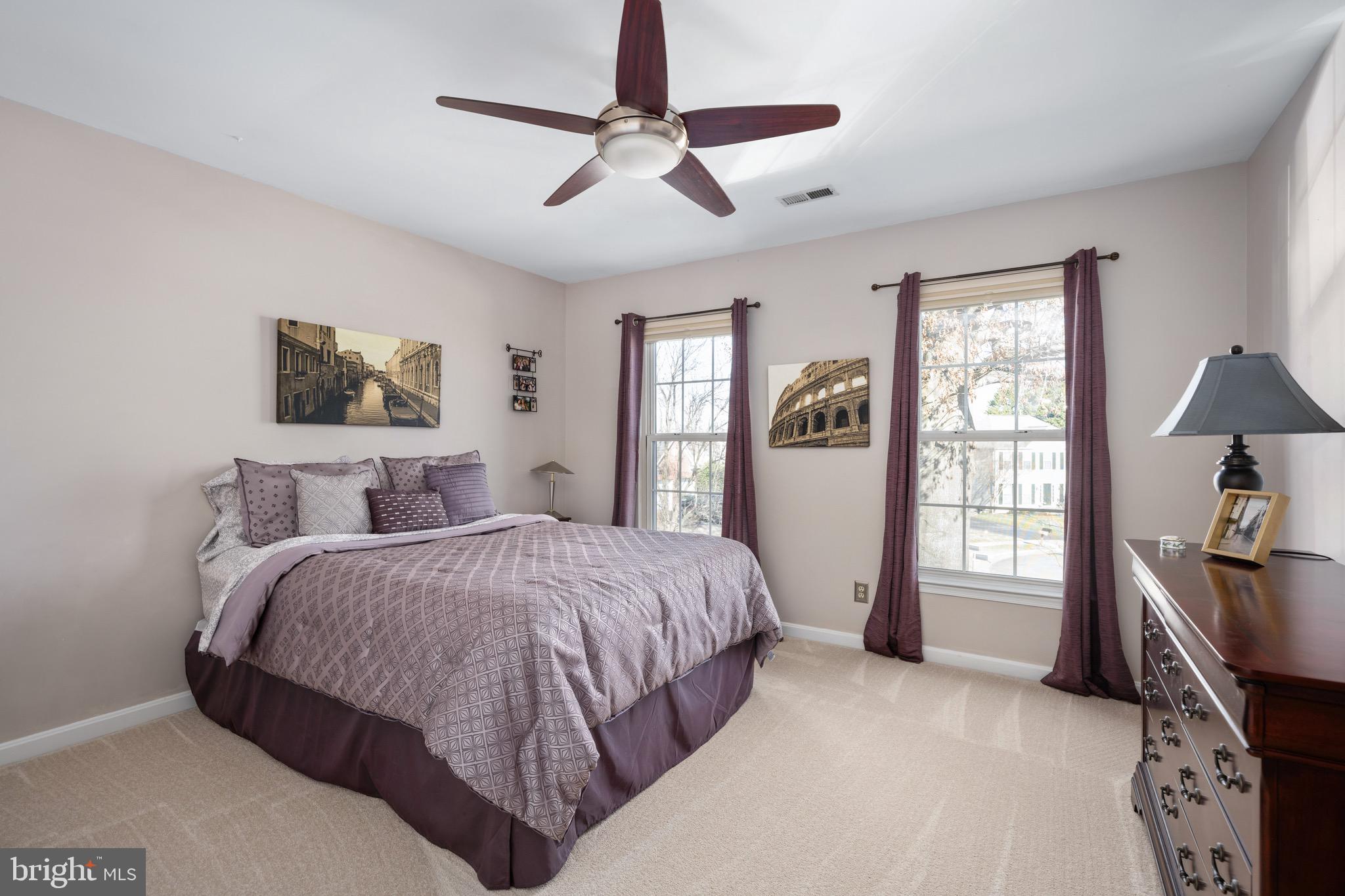 HAMPTON OAKS - Residential