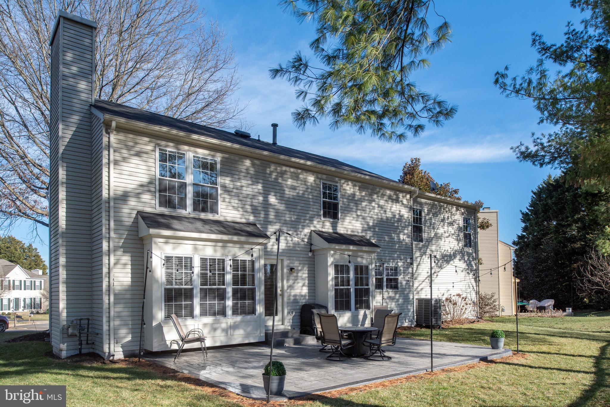 HAMPTON OAKS - Residential