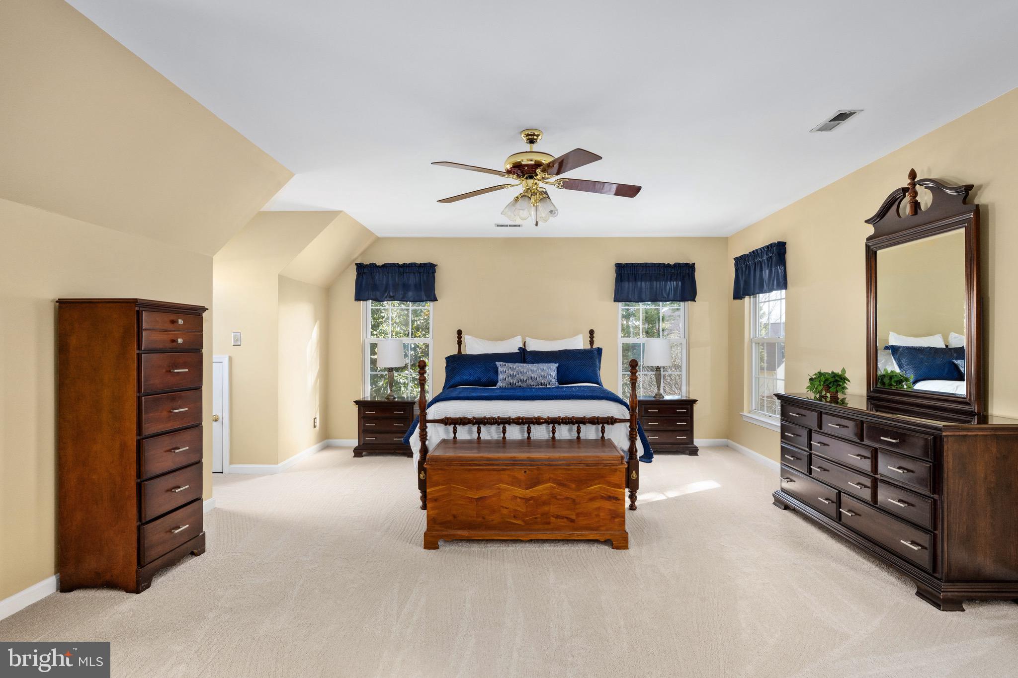 HAMPTON OAKS - Residential