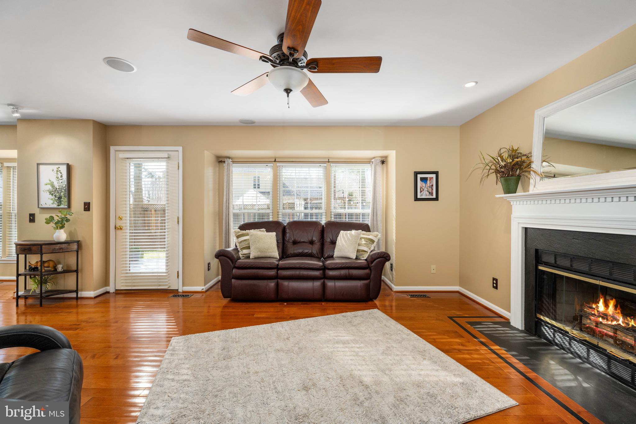 HAMPTON OAKS - Residential