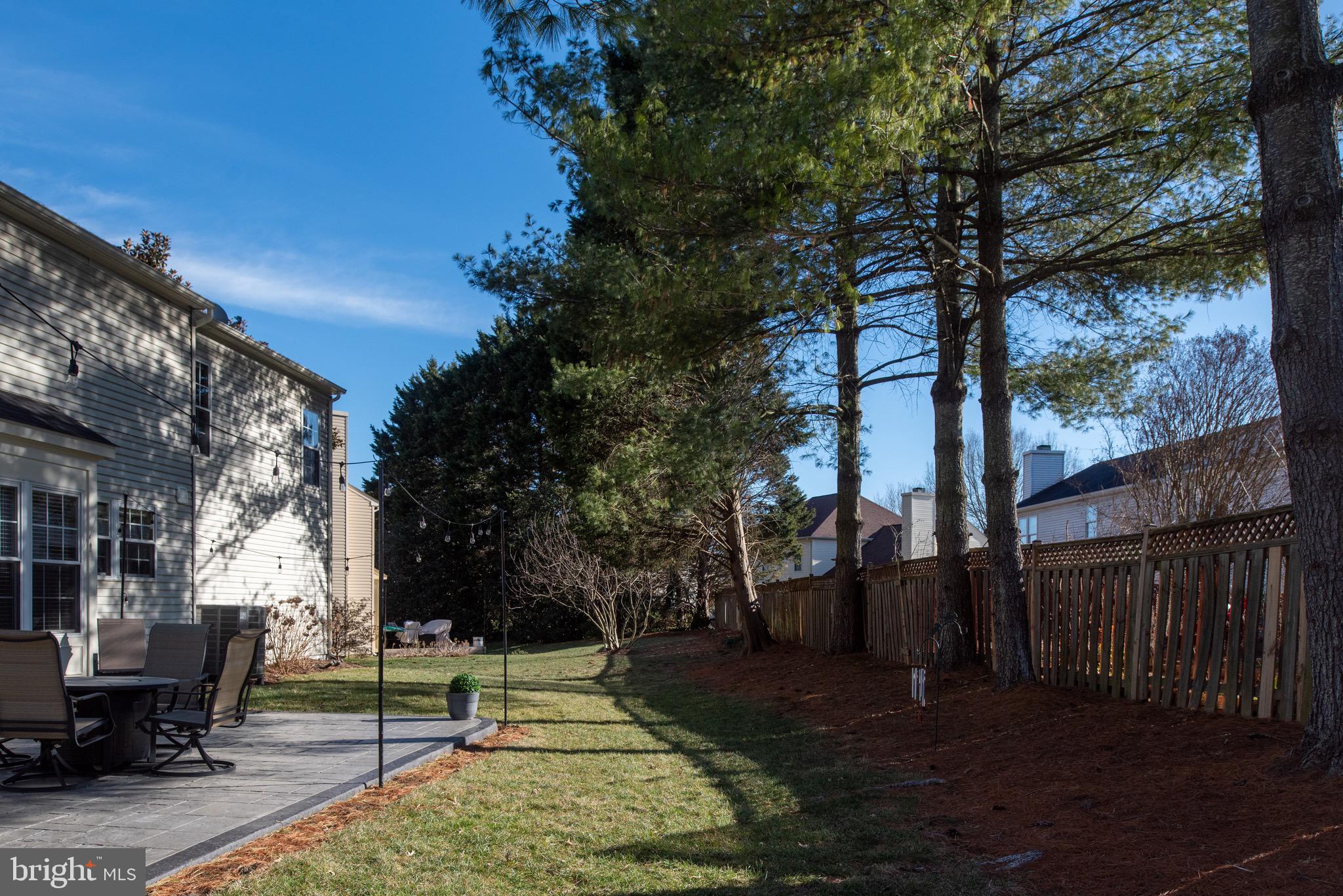 HAMPTON OAKS - Residential