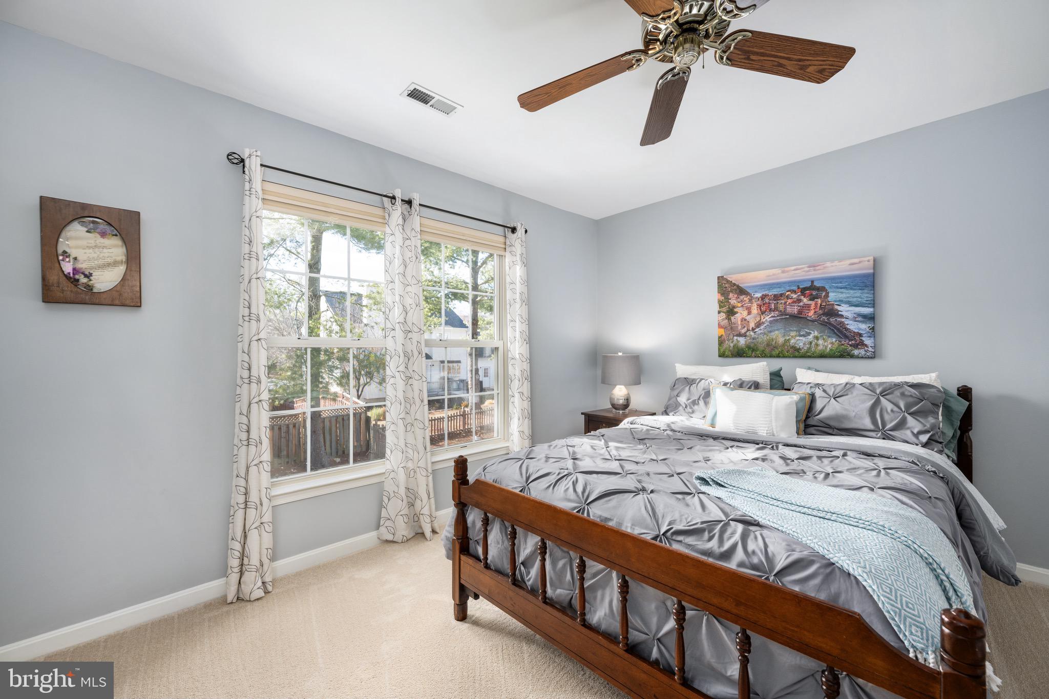 HAMPTON OAKS - Residential