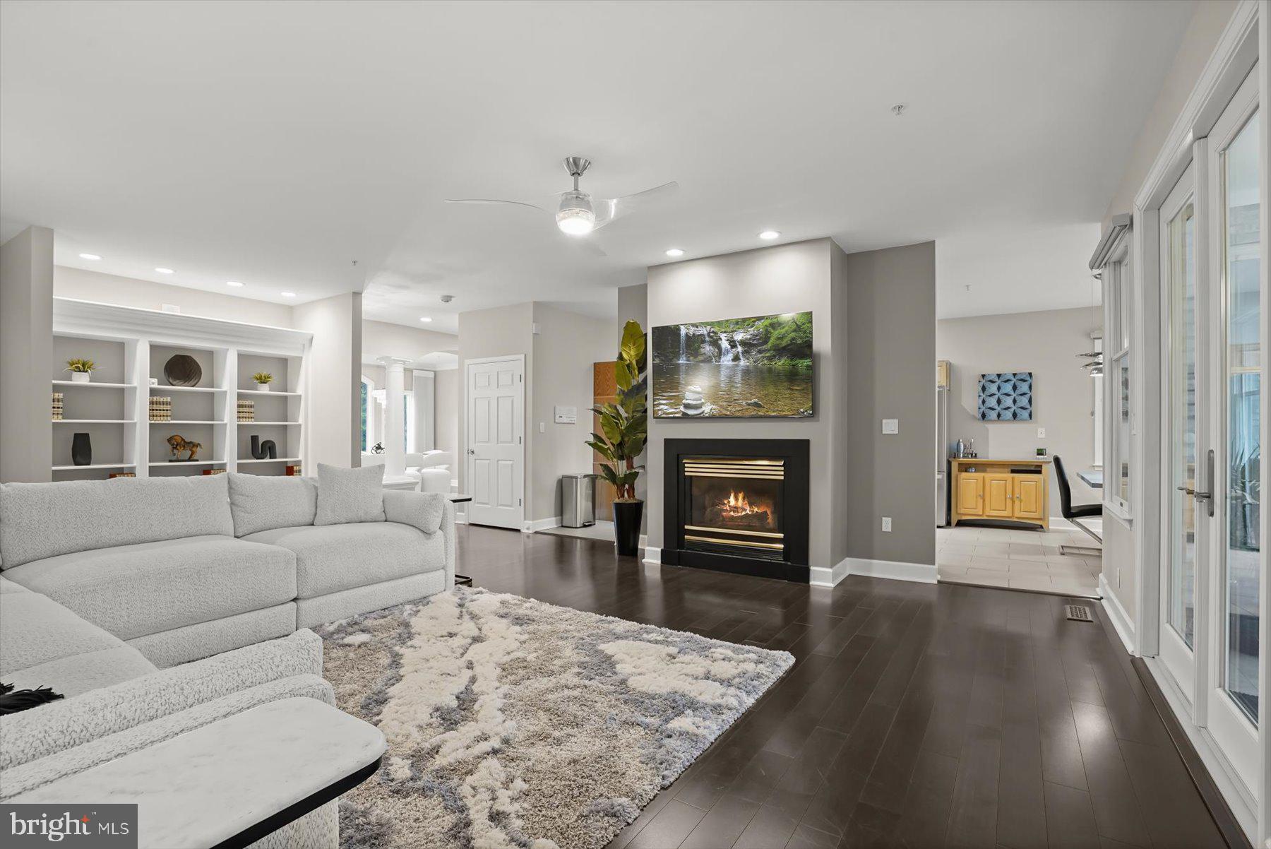 TANTALLON ON THE POTOMAC - Residential