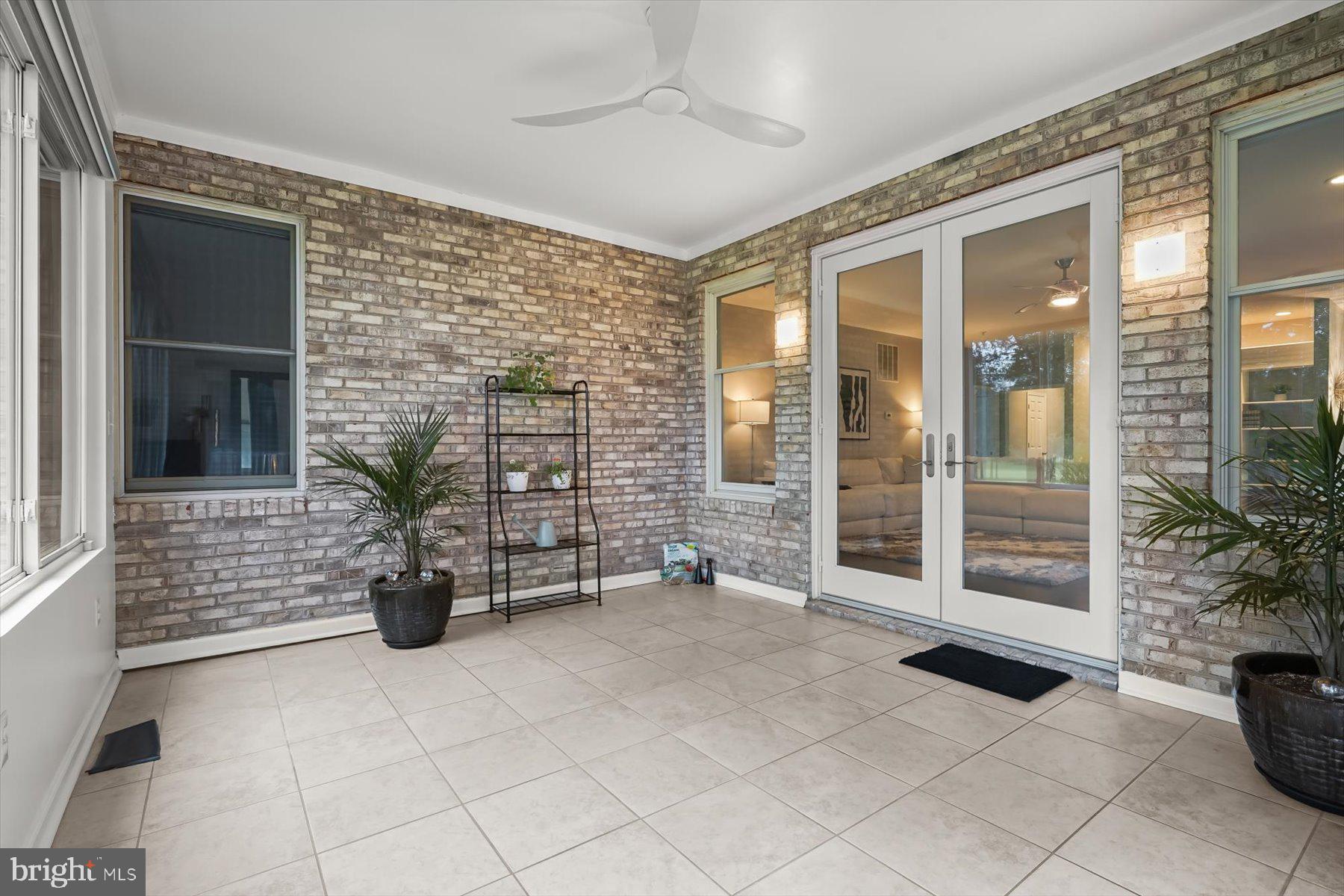 TANTALLON ON THE POTOMAC - Residential