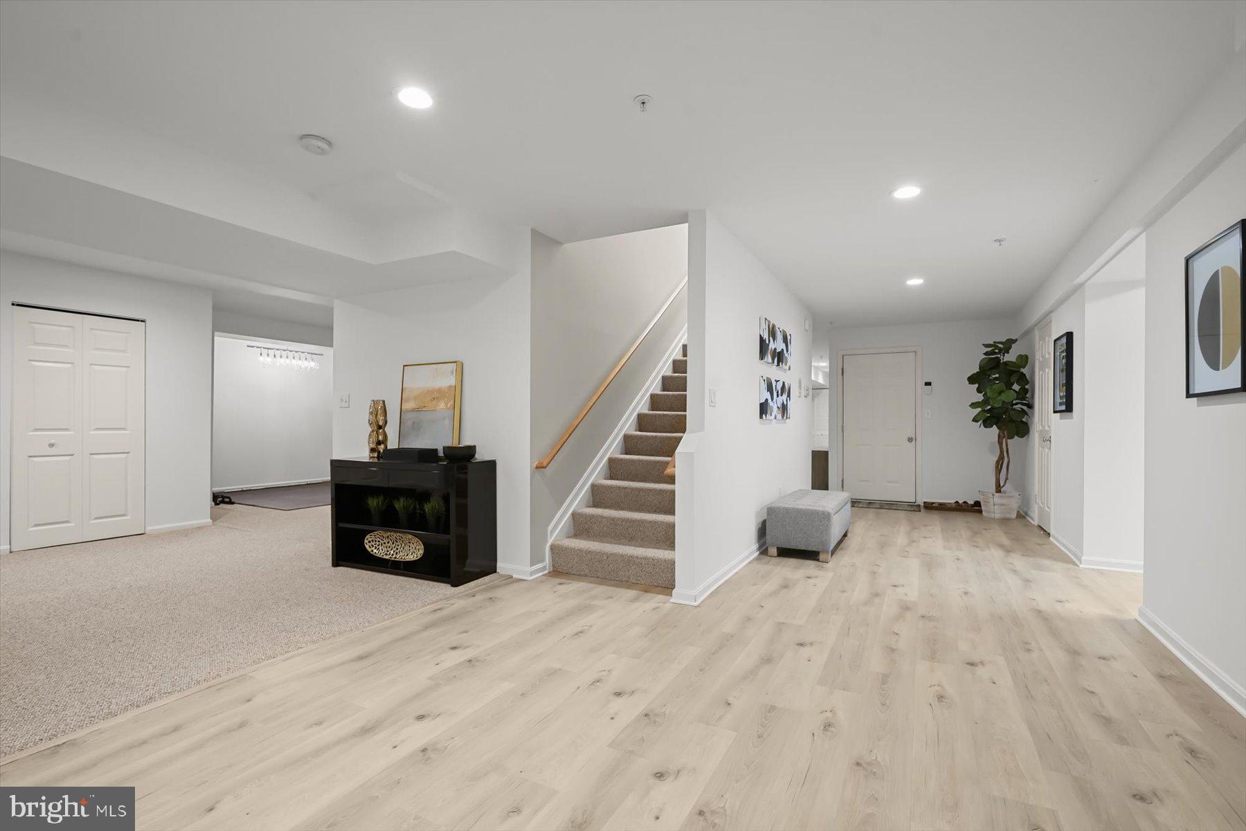 TANTALLON ON THE POTOMAC - Residential