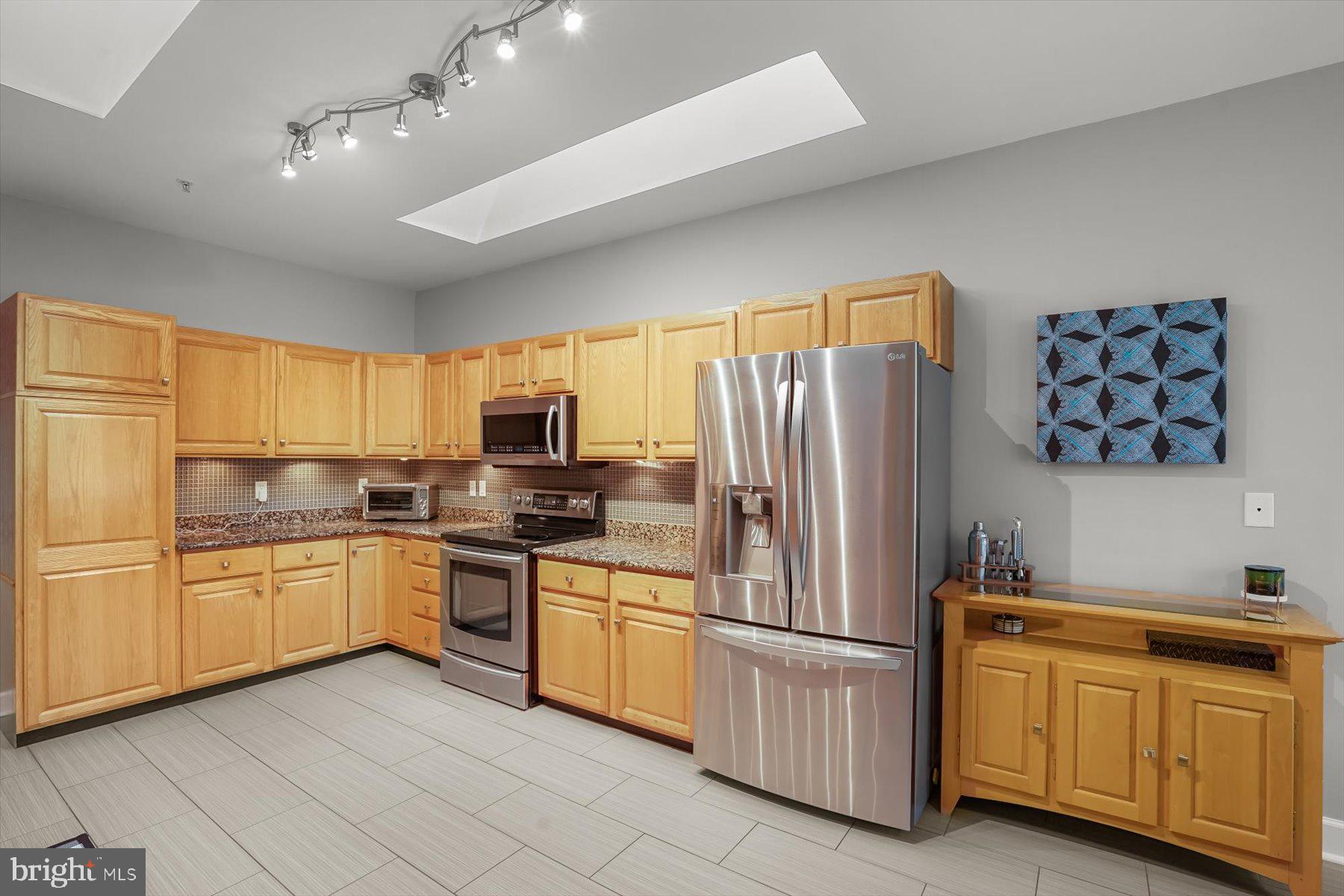 TANTALLON ON THE POTOMAC - Residential