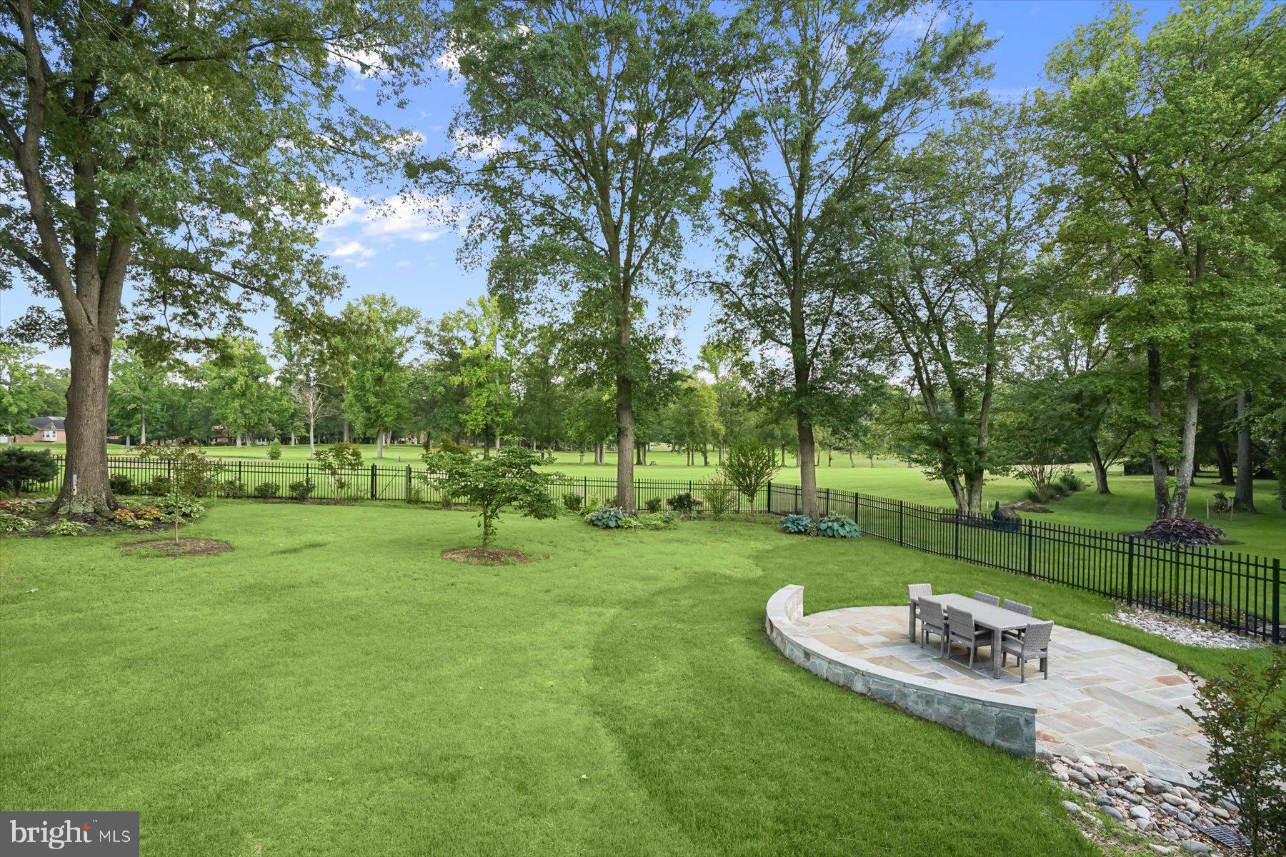 TANTALLON ON THE POTOMAC - Residential