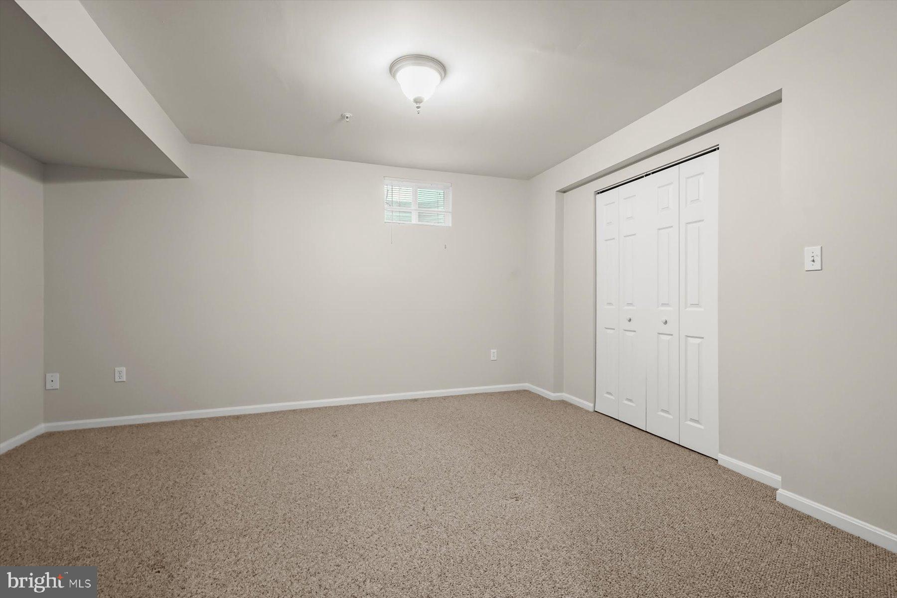 TANTALLON ON THE POTOMAC - Residential