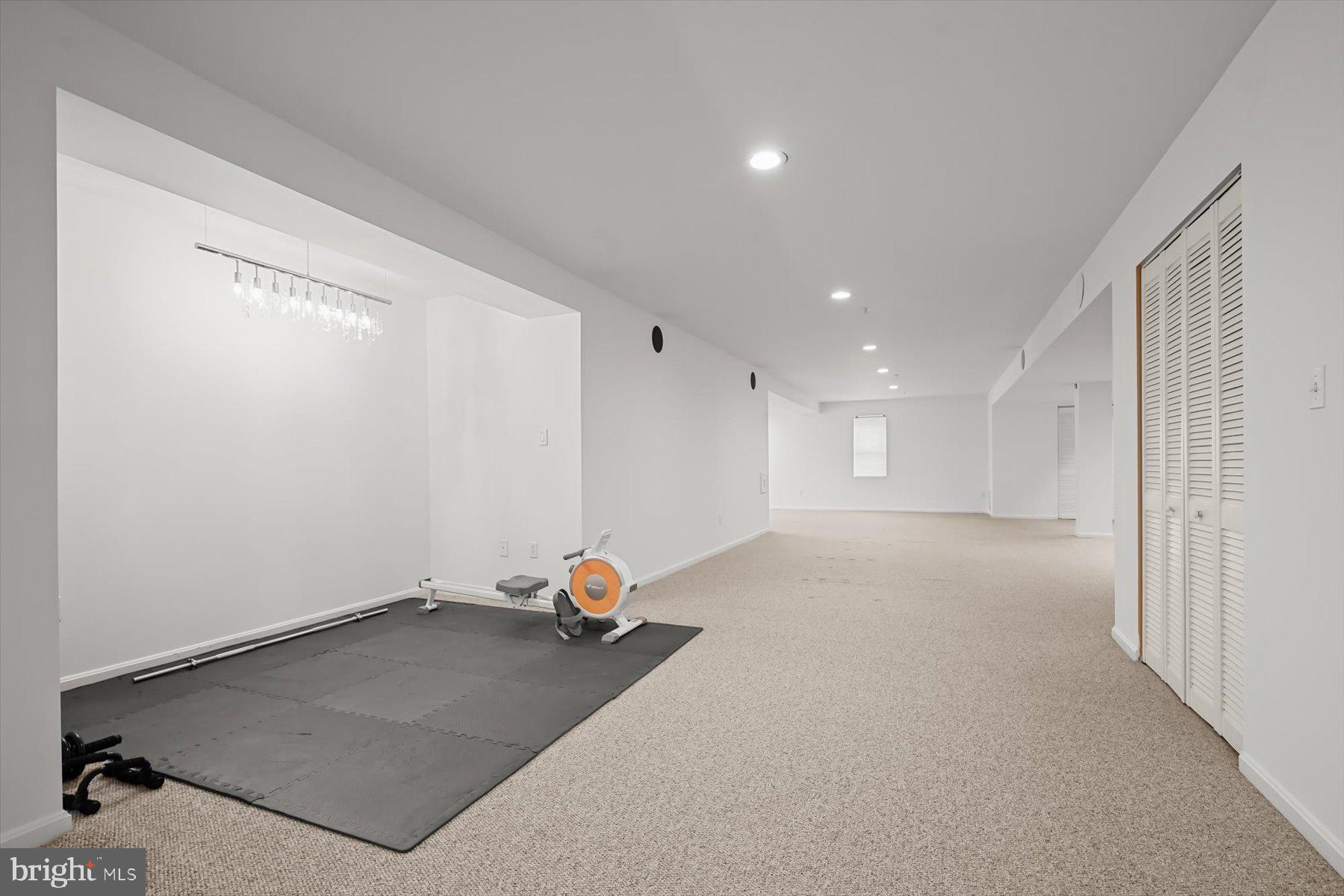 TANTALLON ON THE POTOMAC - Residential