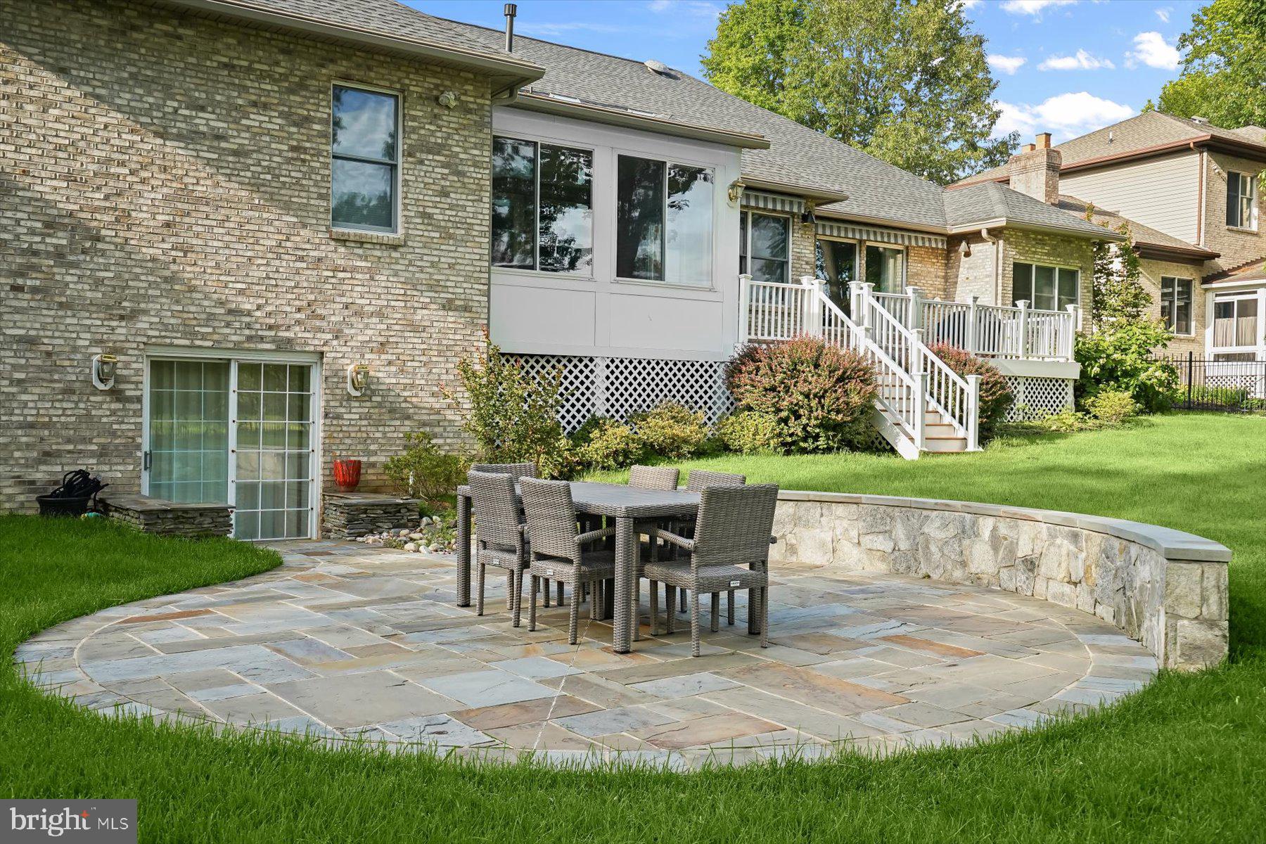 TANTALLON ON THE POTOMAC - Residential