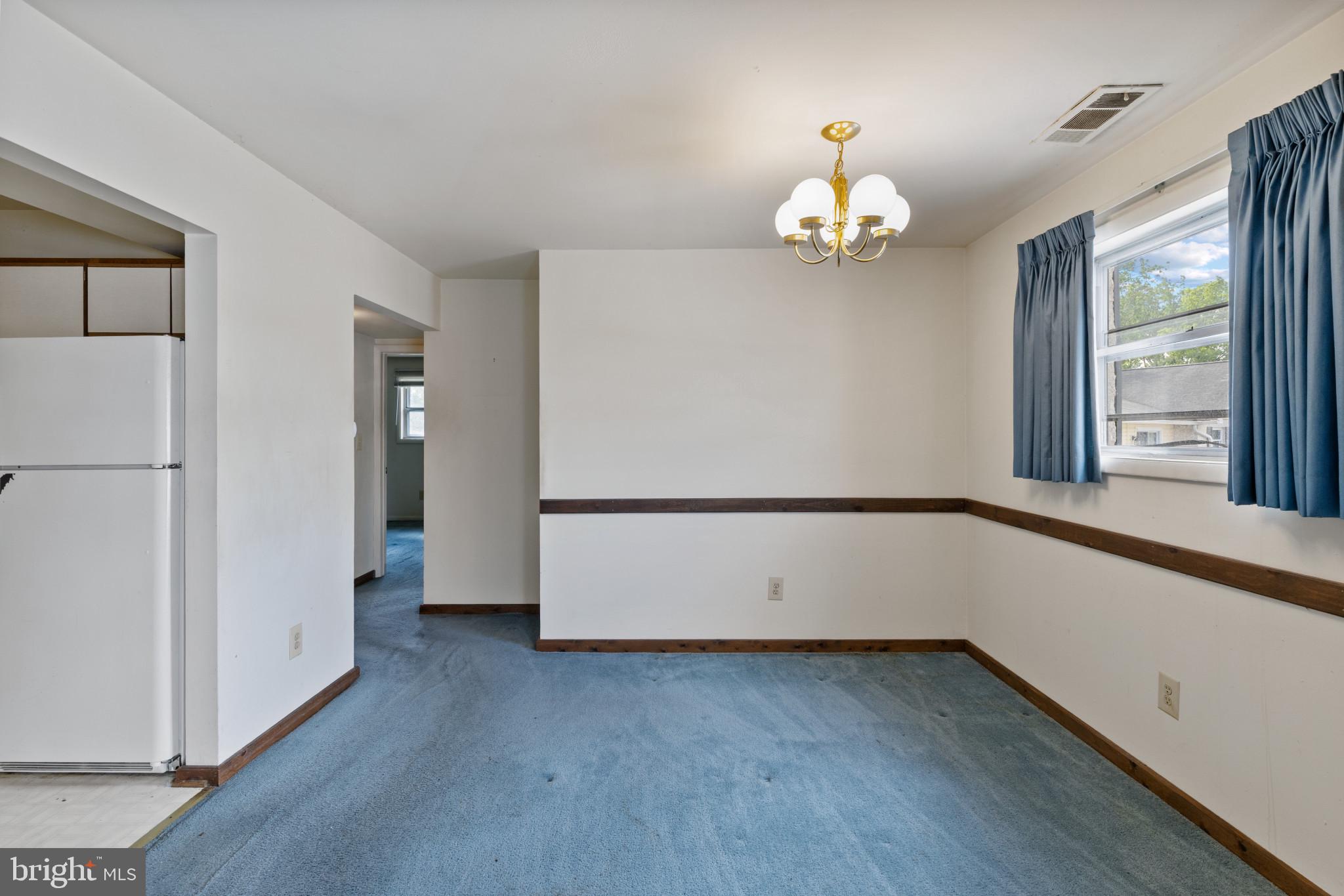 11 WARREN LODGE COURT 2-D