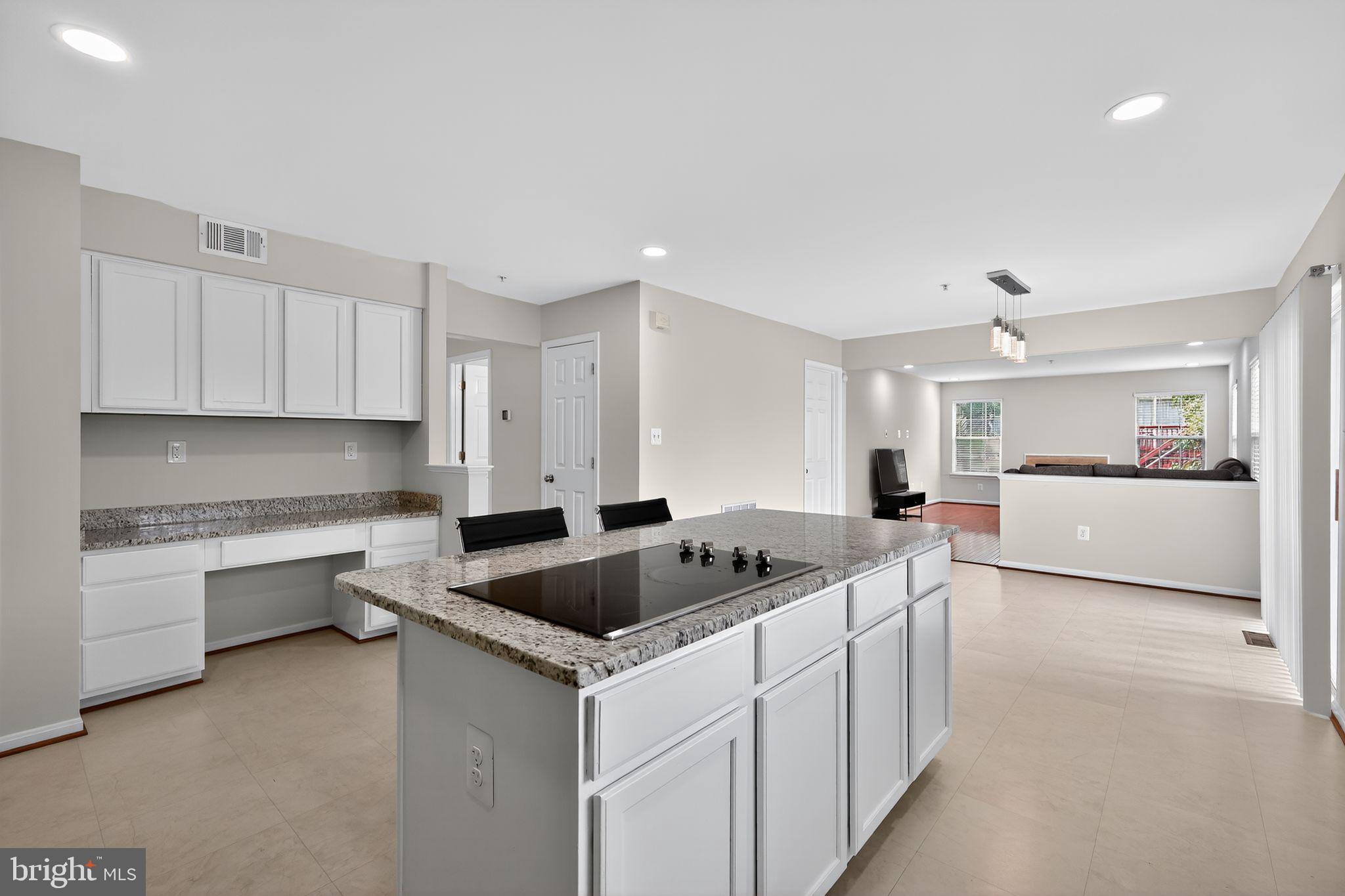 COLLINGTON STATION - Residential