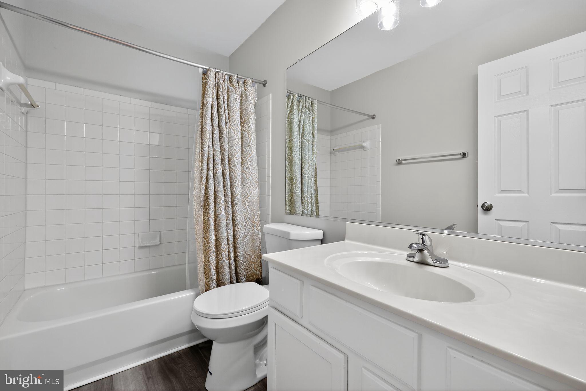 COLLINGTON STATION - Residential