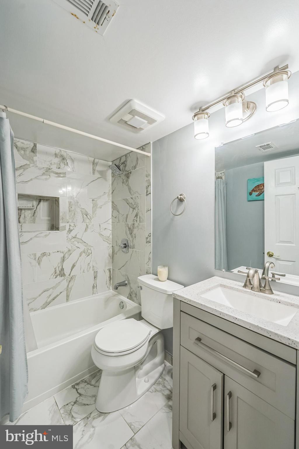 CALVERTON - Residential