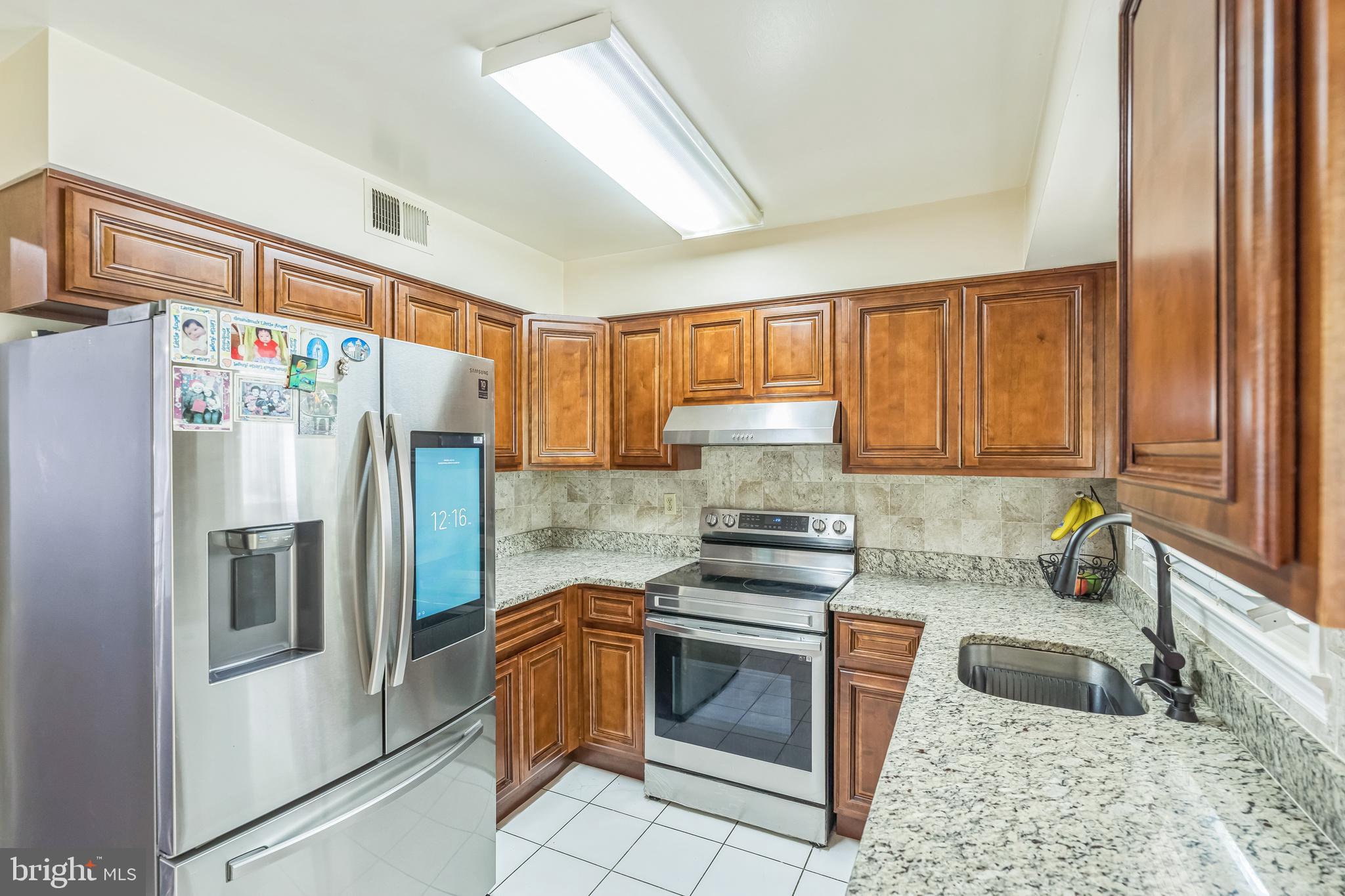 CALVERTON - Residential