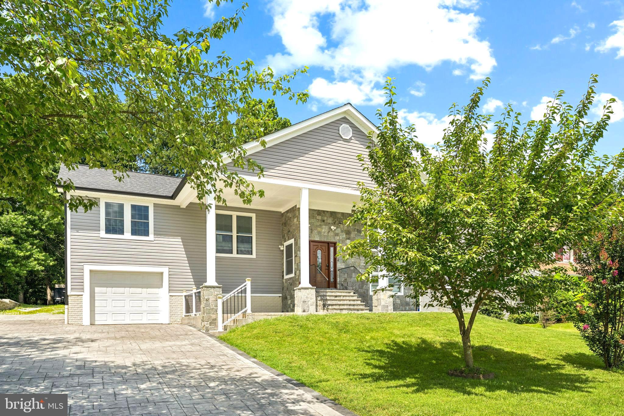 CALVERTON - Residential