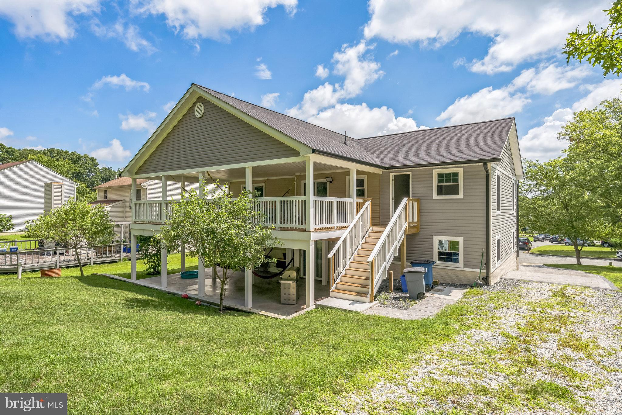 CALVERTON - Residential