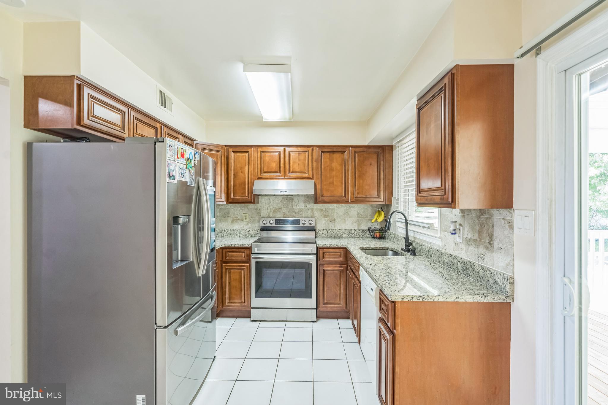 CALVERTON - Residential