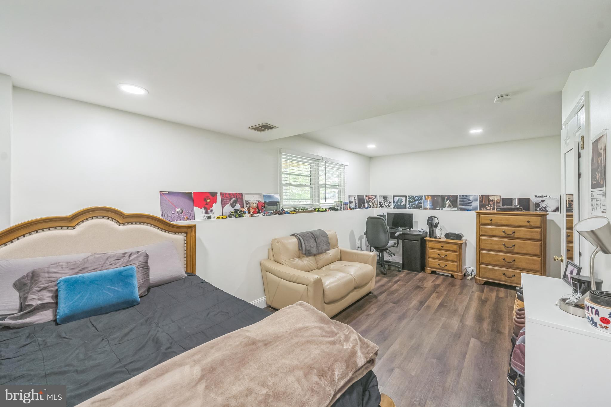 CALVERTON - Residential