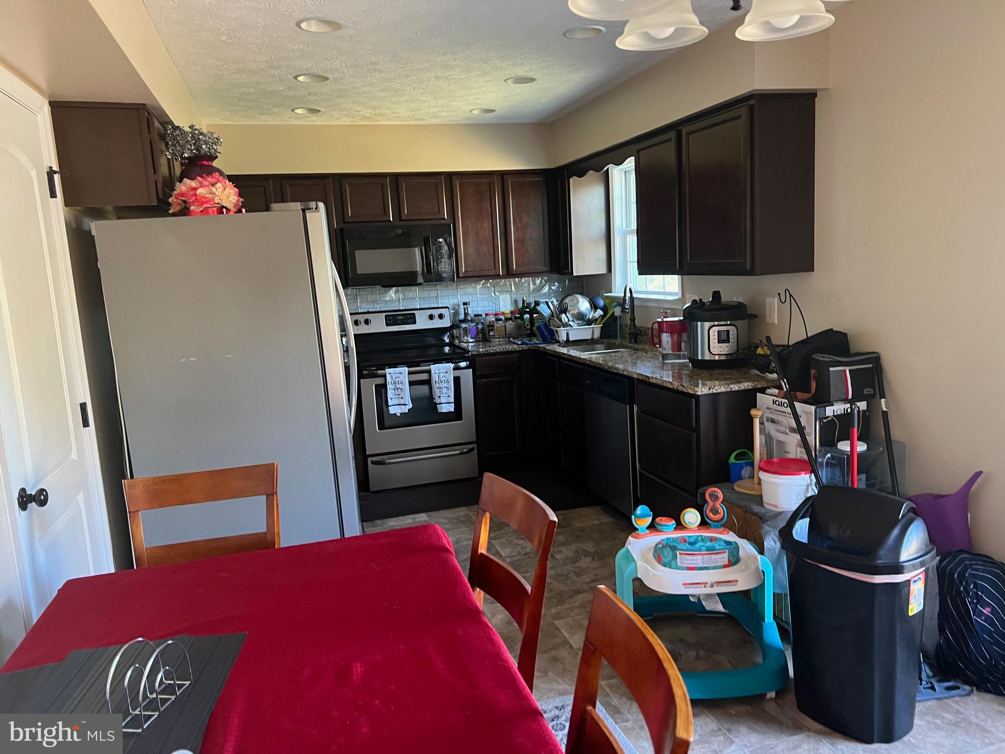 SPRING HILL - Residential Lease