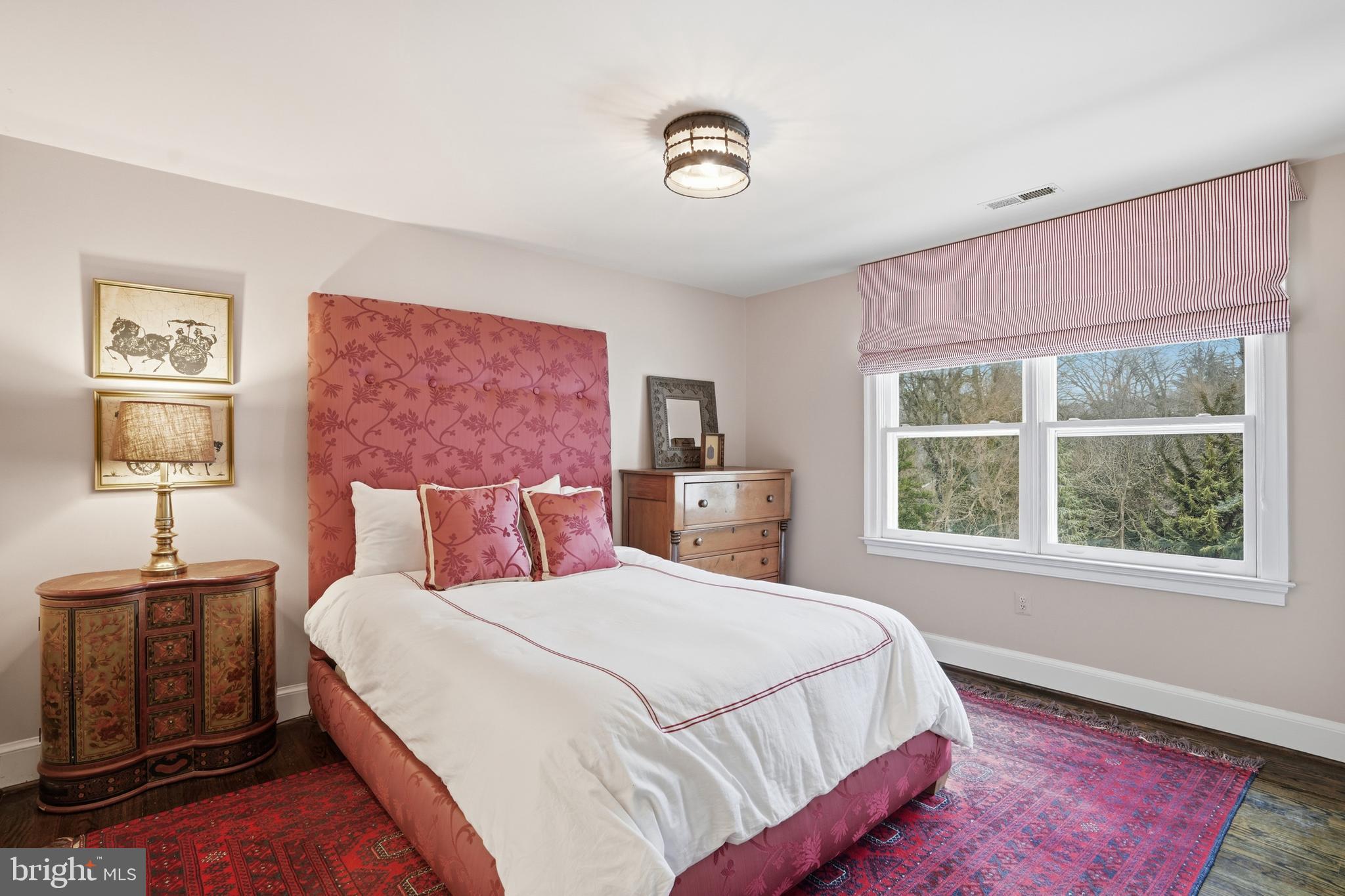 SAVILE MANOR - Residential