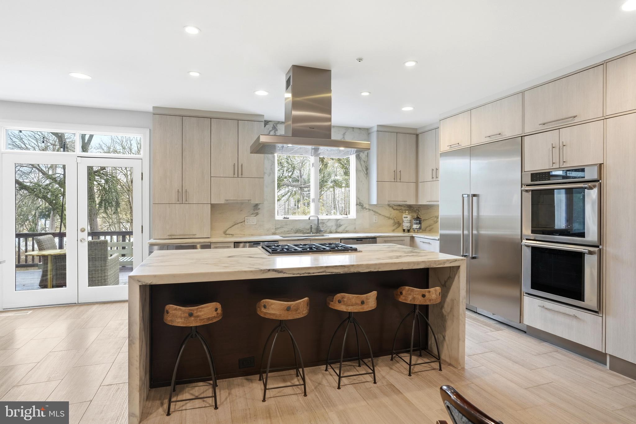 SAVILE MANOR - Residential