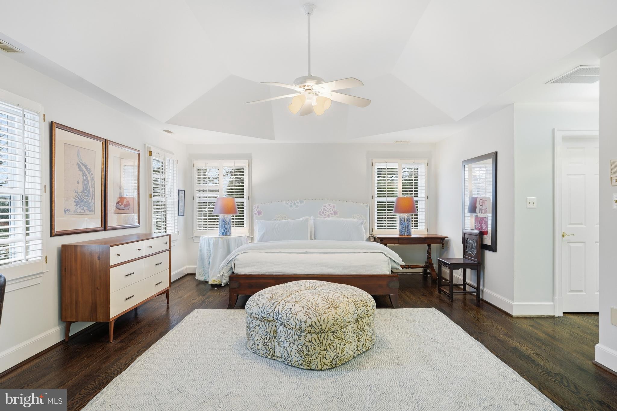 SAVILE MANOR - Residential