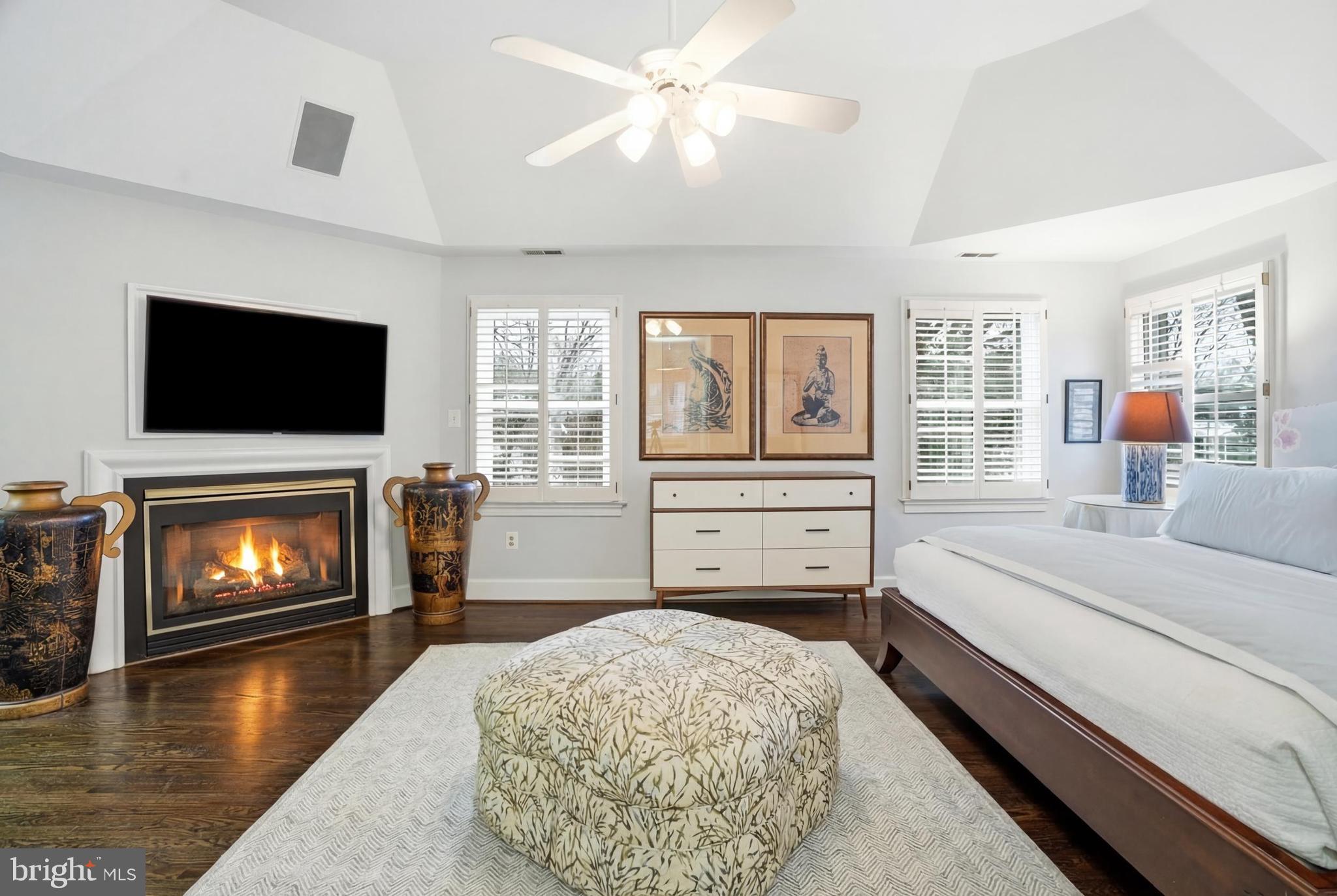 SAVILE MANOR - Residential