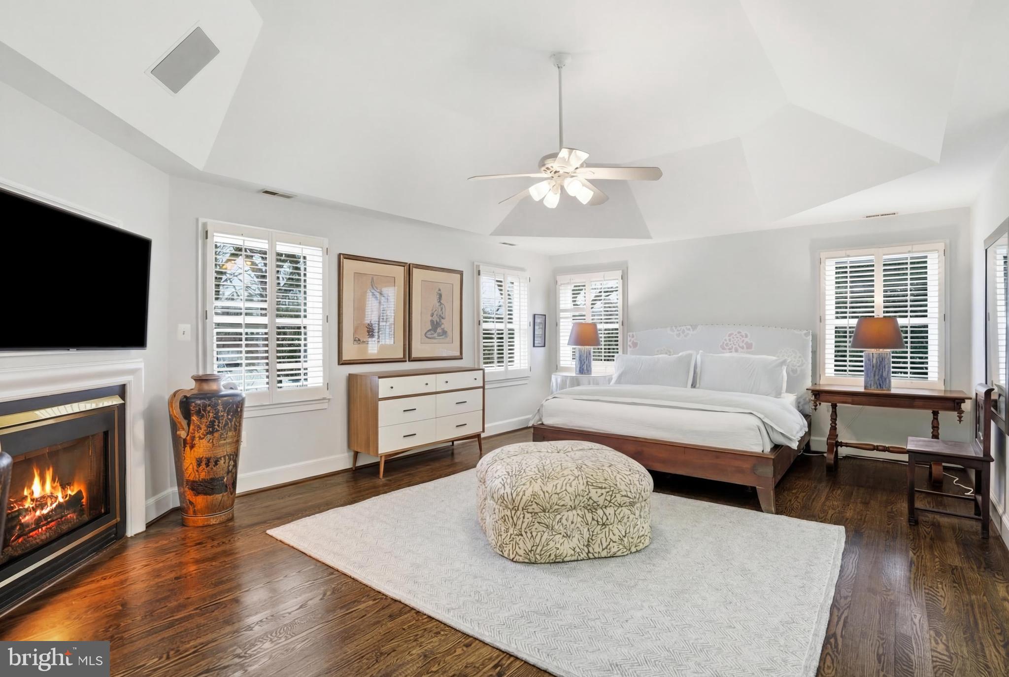 SAVILE MANOR - Residential