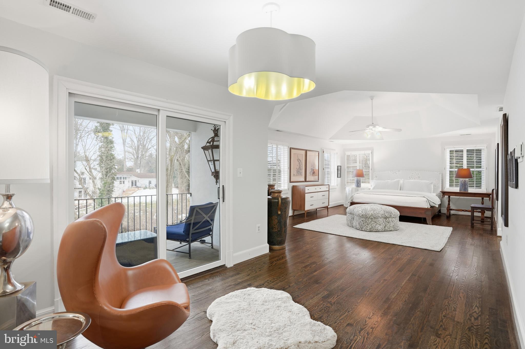 SAVILE MANOR - Residential