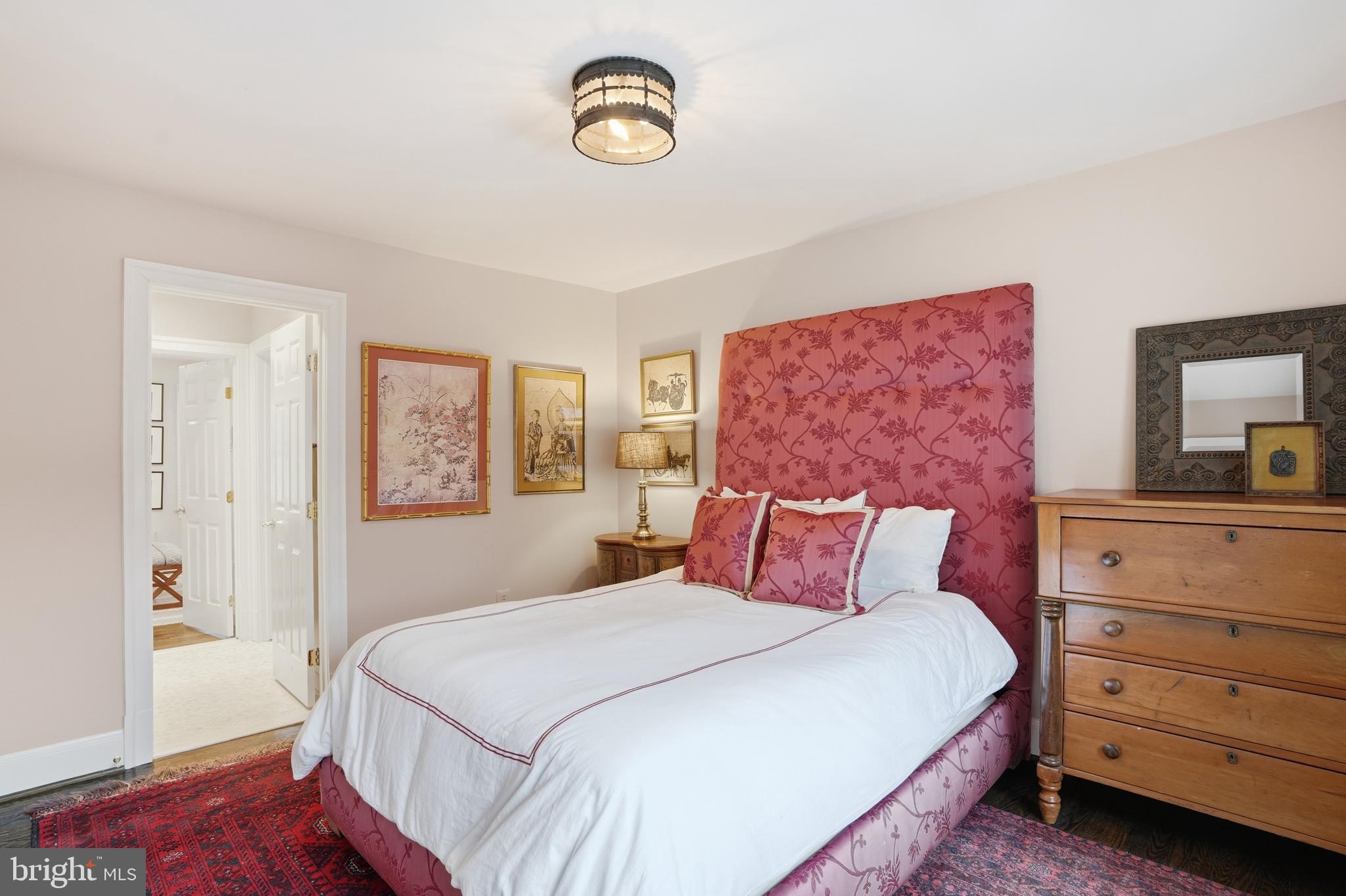 SAVILE MANOR - Residential