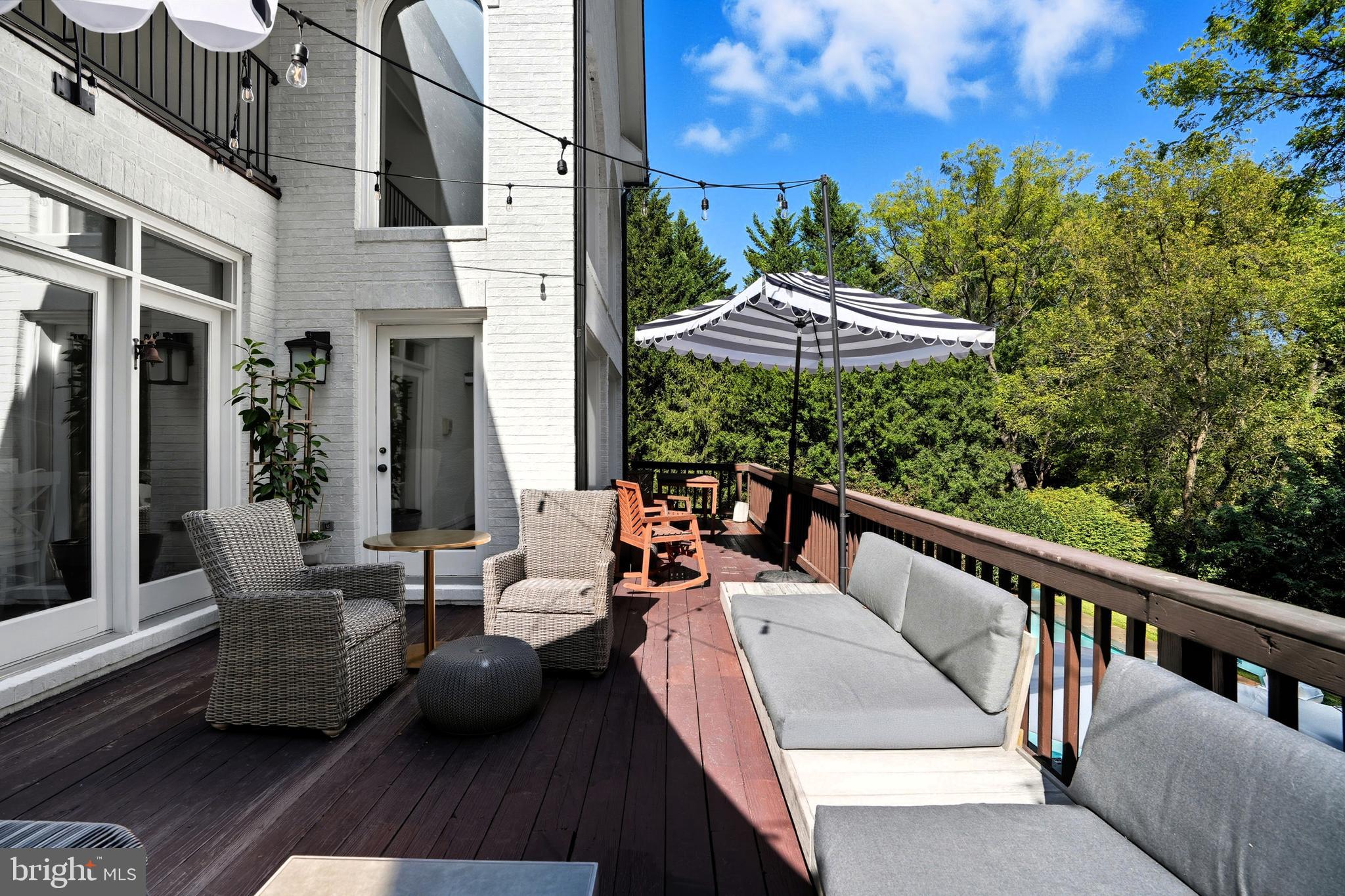 SAVILE MANOR - Residential