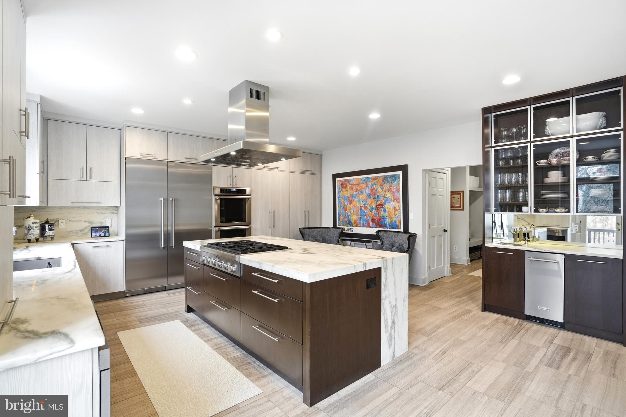 SAVILE MANOR - Residential