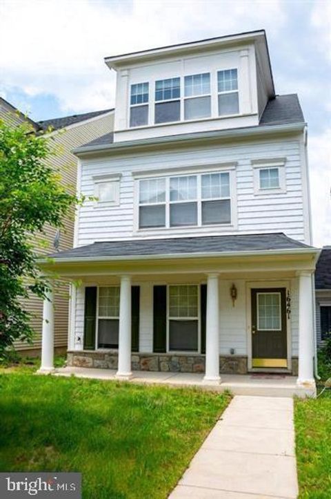 Photo of 16461 Kenneweg Court, WOODBRIDGE, VA 22191 (MLS # VAPW2121480)