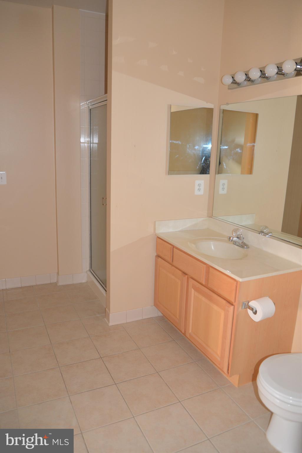 LEXINGTON SQUARE - Residential Lease