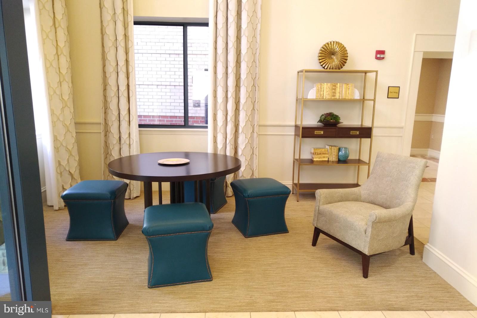 LEXINGTON SQUARE - Residential Lease