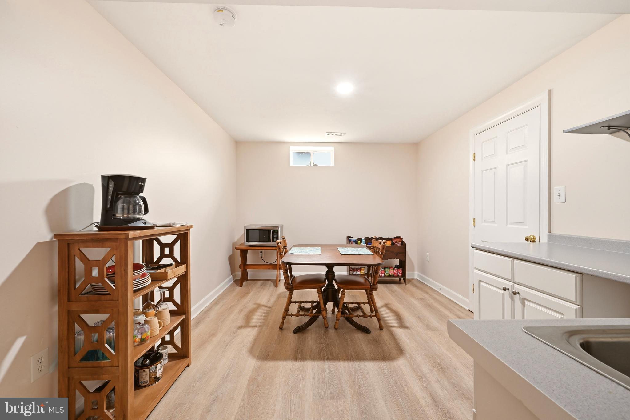 HAMPSHIRE GREENS - Residential