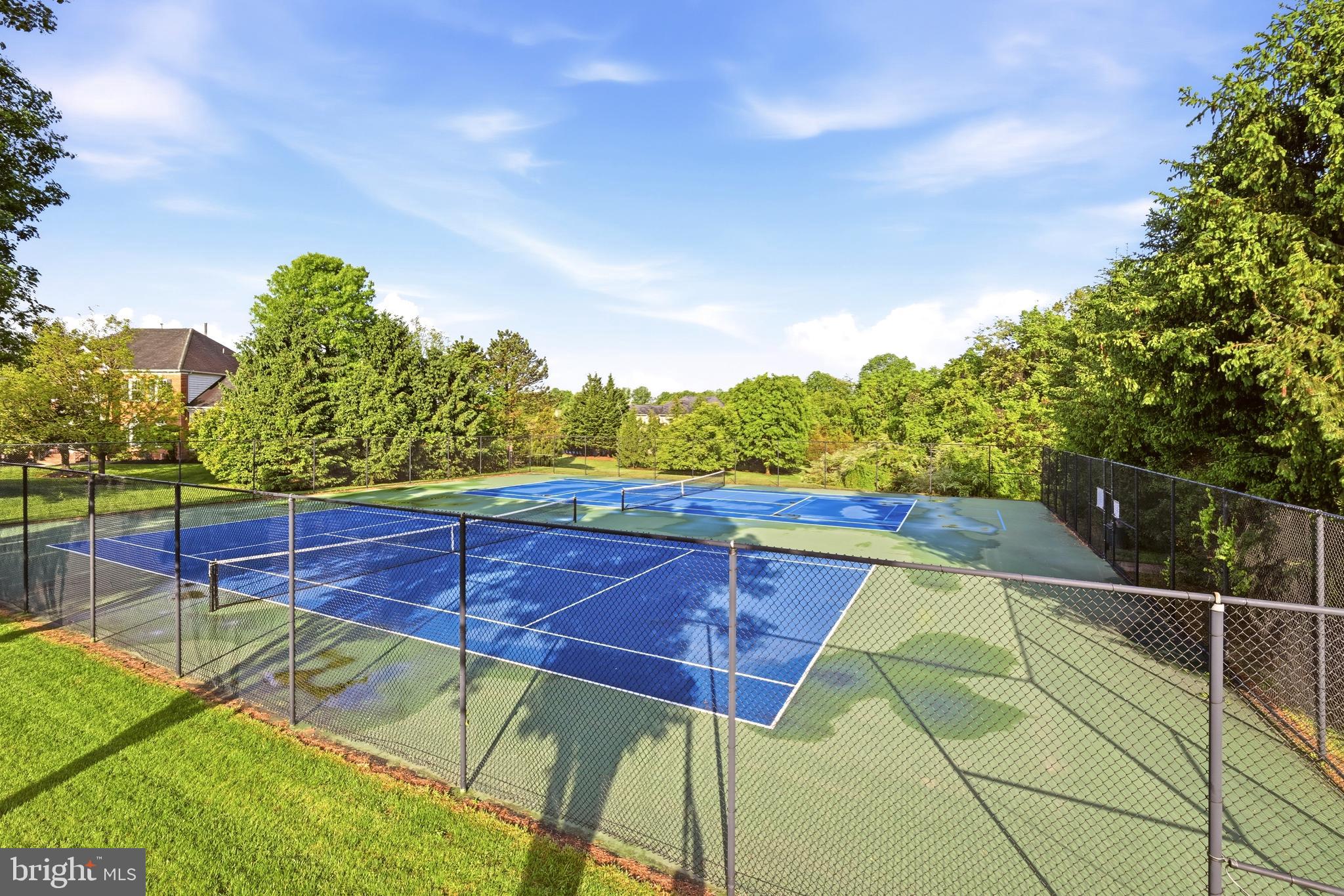 HAMPSHIRE GREENS - Residential