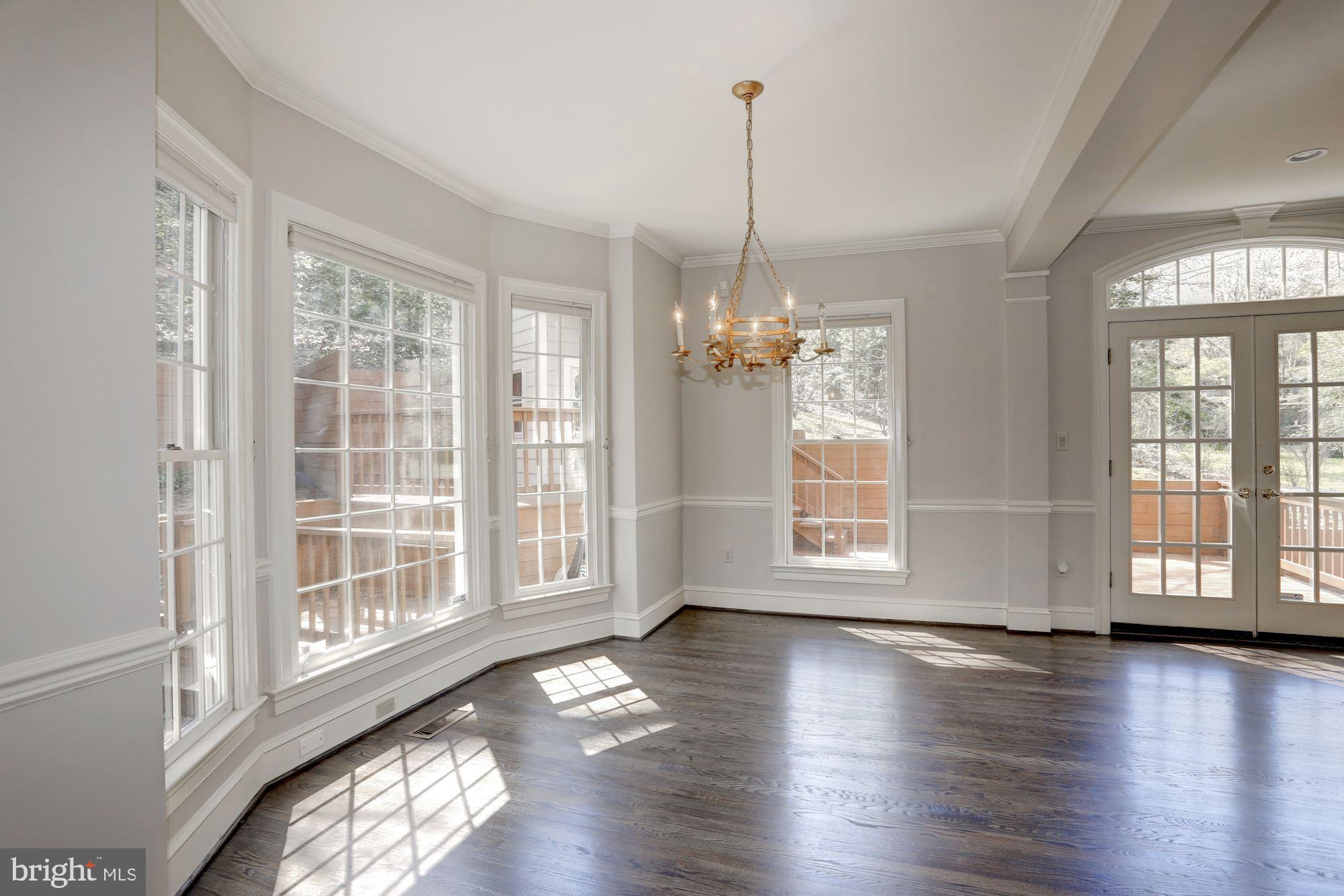 MAYWOOD - Residential