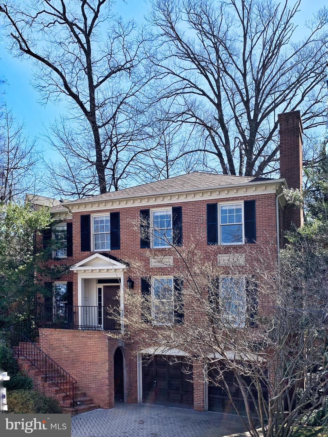 MAYWOOD - Residential