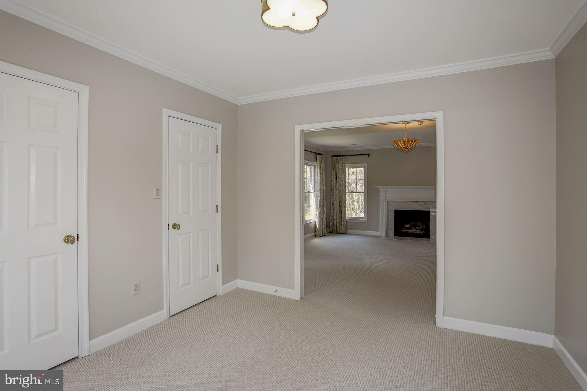 MAYWOOD - Residential