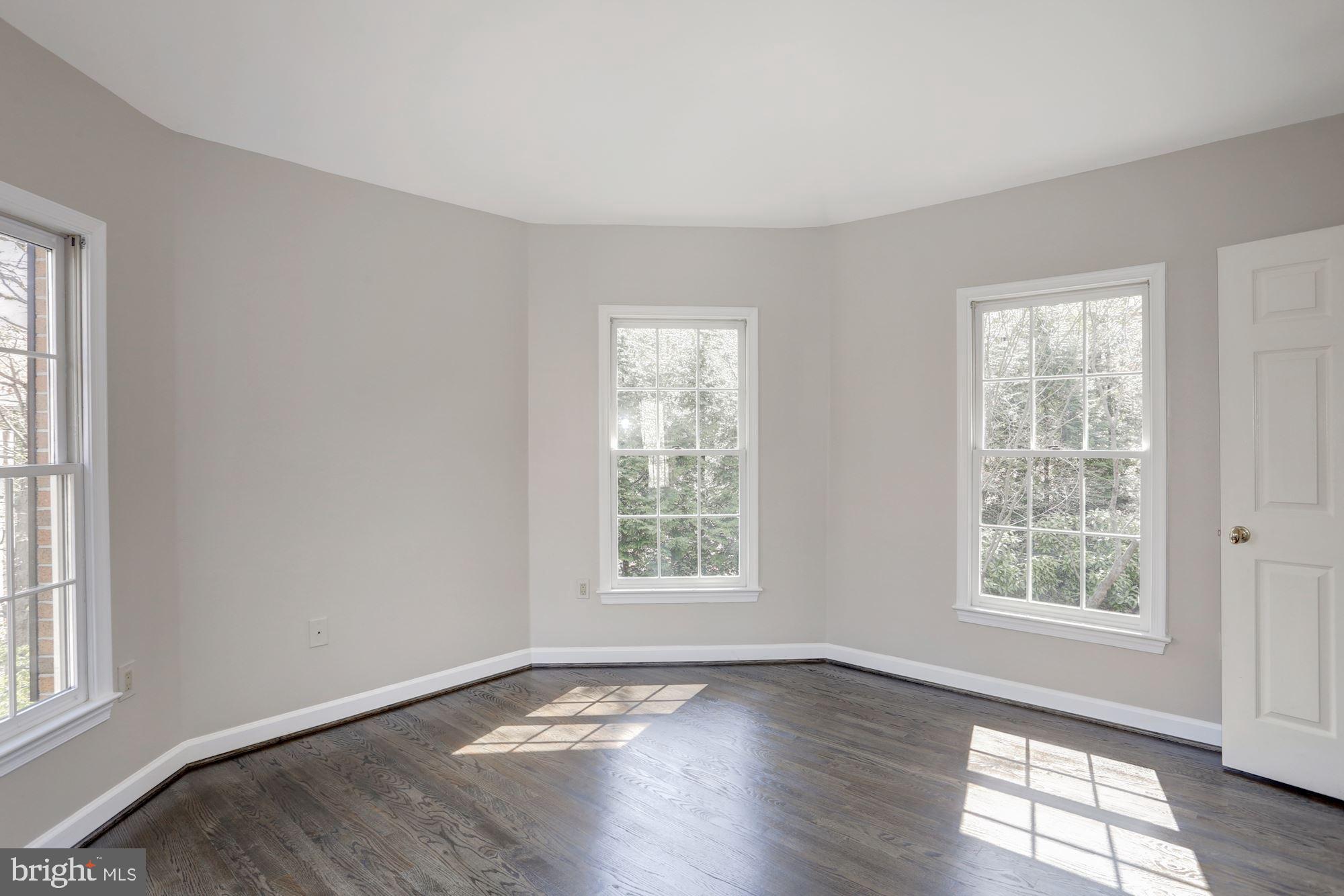 MAYWOOD - Residential