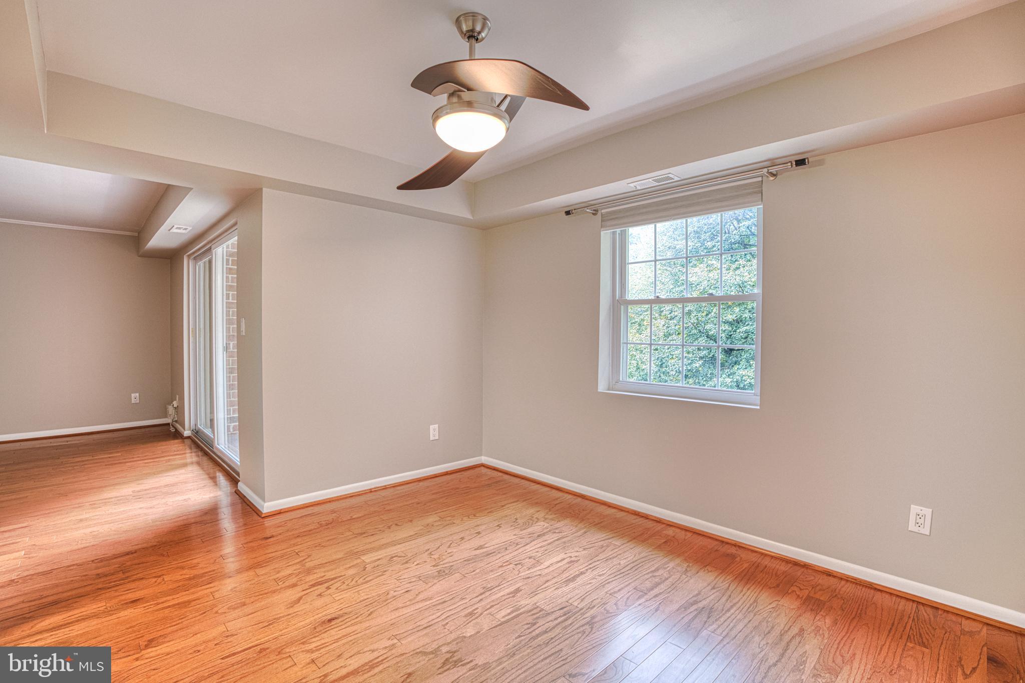 HOLLY HALL - Residential