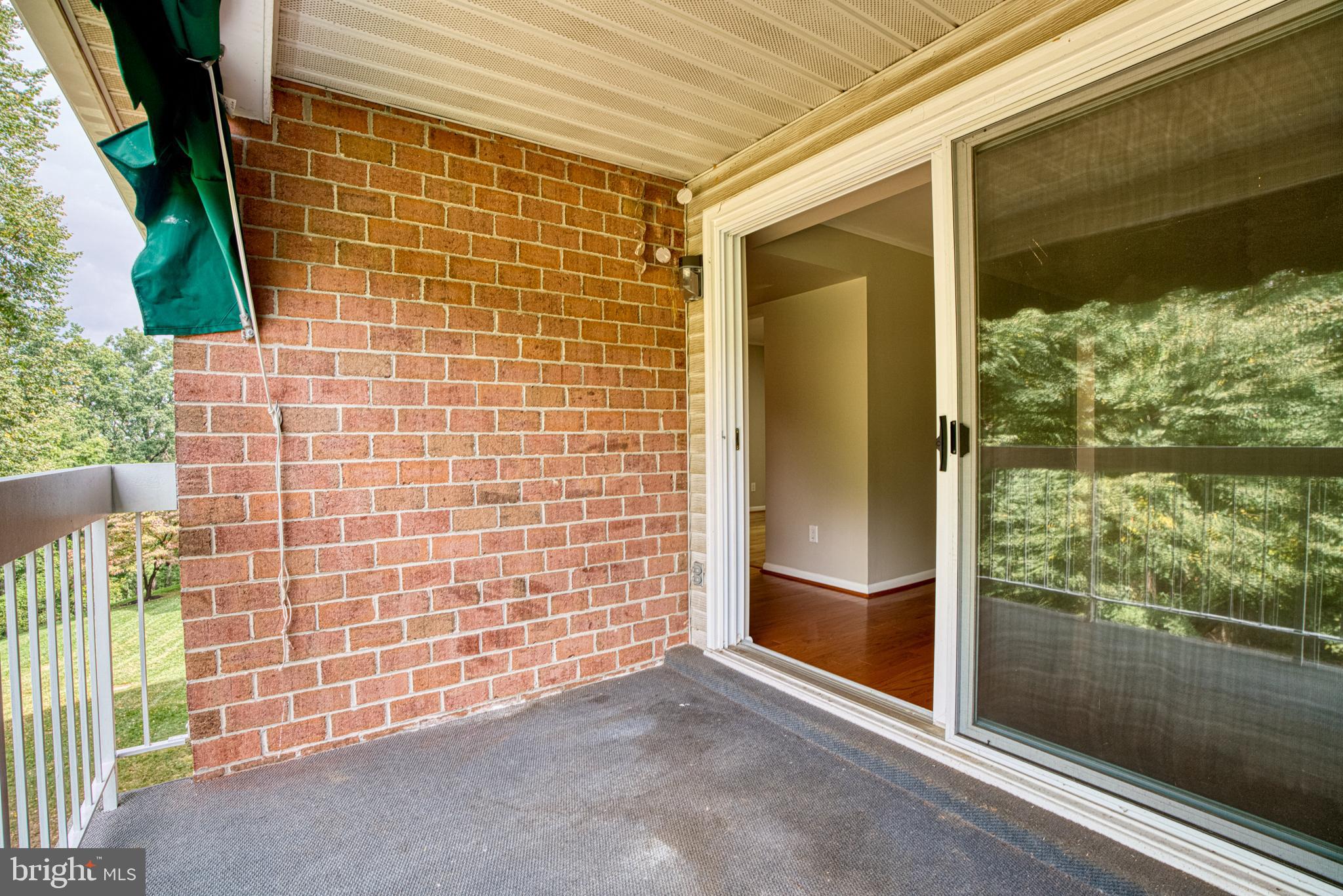 HOLLY HALL - Residential